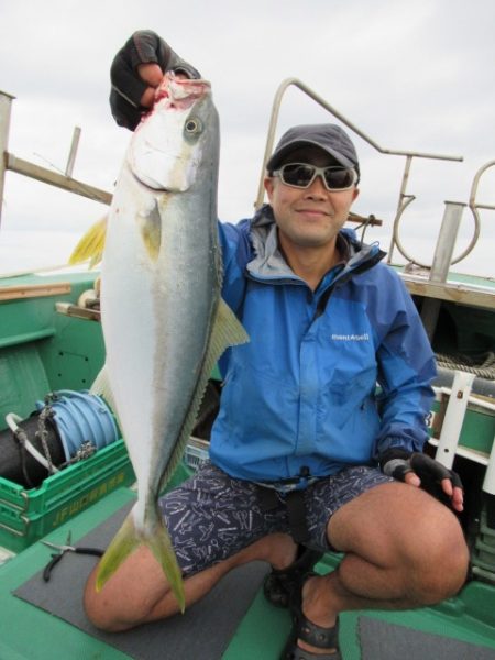 真祐丸 (しんゆうまる) 釣果