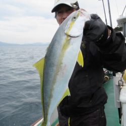 真祐丸 (しんゆうまる) 釣果