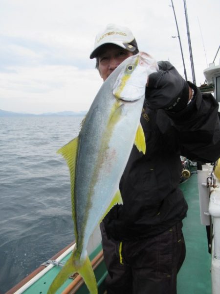 真祐丸 (しんゆうまる) 釣果