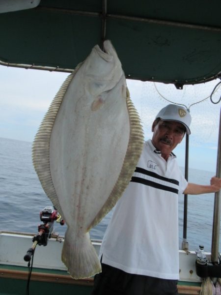 真祐丸 (しんゆうまる) 釣果