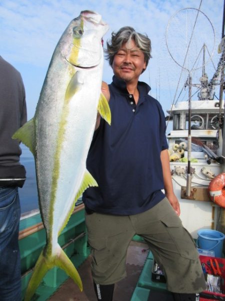 真祐丸 (しんゆうまる) 釣果