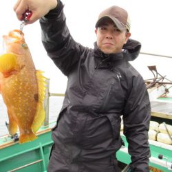 真祐丸 (しんゆうまる) 釣果