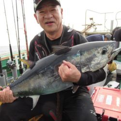 真祐丸 (しんゆうまる) 釣果