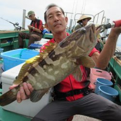 真祐丸 (しんゆうまる) 釣果