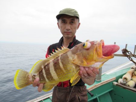 真祐丸 (しんゆうまる) 釣果