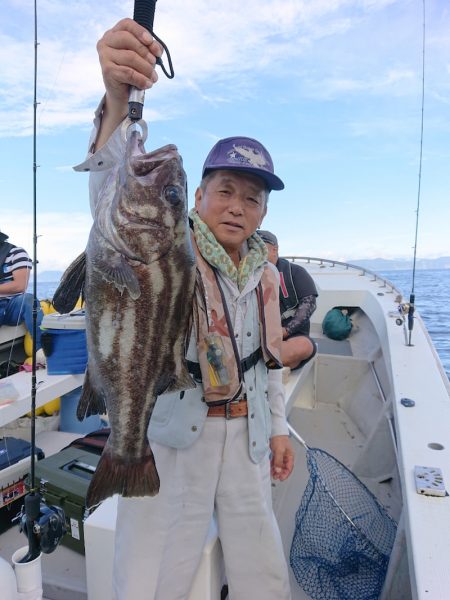 エンペラー 釣果