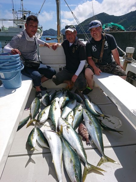 エンペラー 釣果