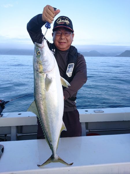 エンペラー 釣果