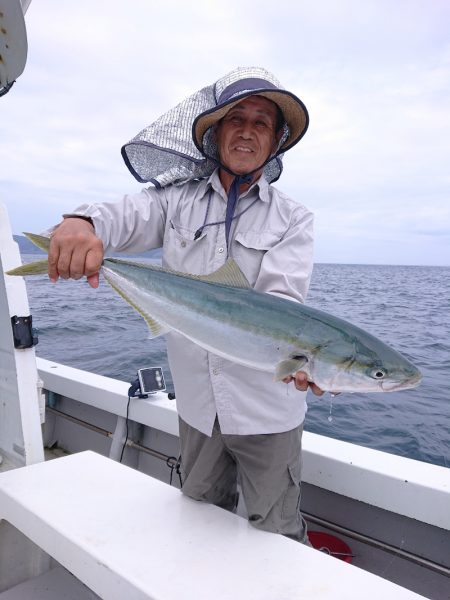 エンペラー 釣果