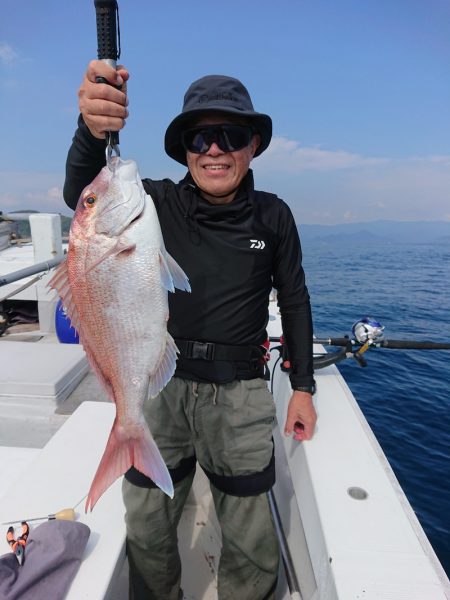 エンペラー 釣果