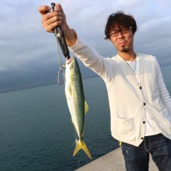 雨から逃げて淡路島