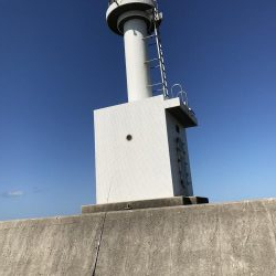 ウネリきつい中で