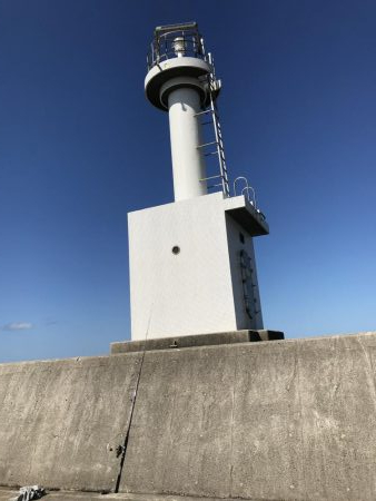 ウネリきつい中で