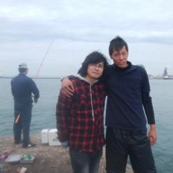 朝から爆釣続く播磨新島釣行