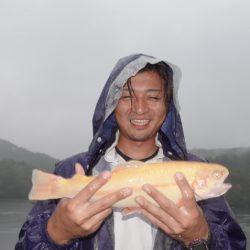 フィッシングレイクたかみや 釣果