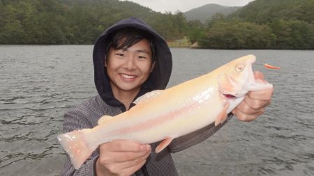 フィッシングレイクたかみや 釣果