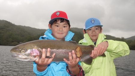 フィッシングレイクたかみや 釣果