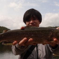 フィッシングレイクたかみや 釣果