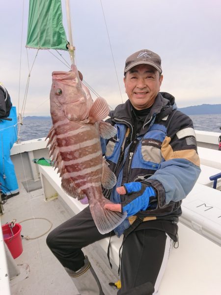 エンペラー 釣果