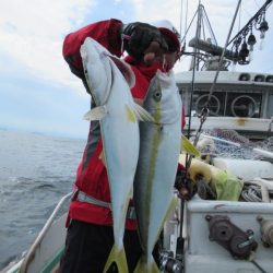 真祐丸 (しんゆうまる) 釣果