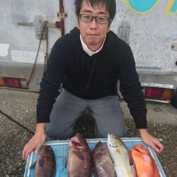 進誠丸 釣果