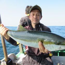 真祐丸 (しんゆうまる) 釣果