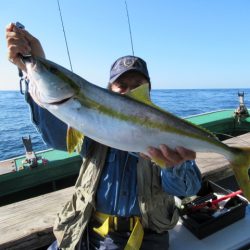真祐丸 (しんゆうまる) 釣果