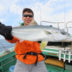 真祐丸 (しんゆうまる) 釣果