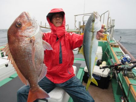 真祐丸 (しんゆうまる) 釣果
