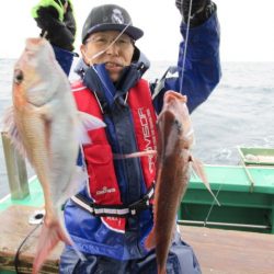 真祐丸 (しんゆうまる) 釣果