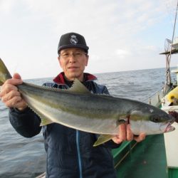 真祐丸 (しんゆうまる) 釣果