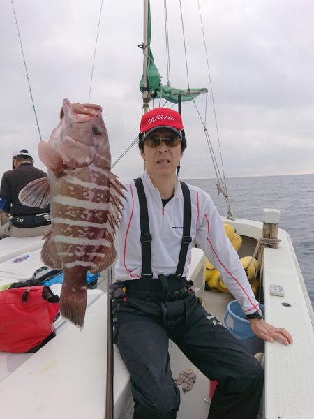 エンペラー 釣果