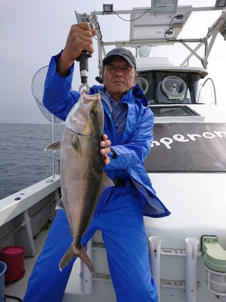 エンペラー 釣果