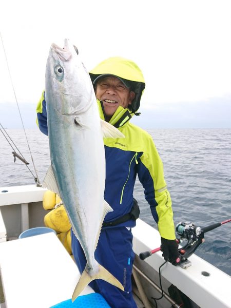 エンペラー 釣果