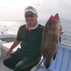 エンペラー 釣果