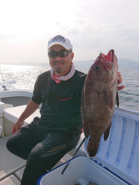 エンペラー 釣果