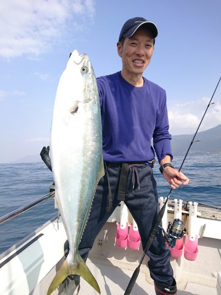 鷹王丸 釣果
