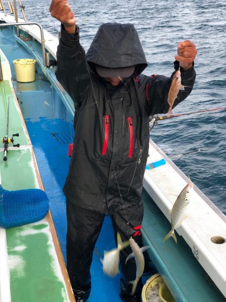 丸万釣船 釣果