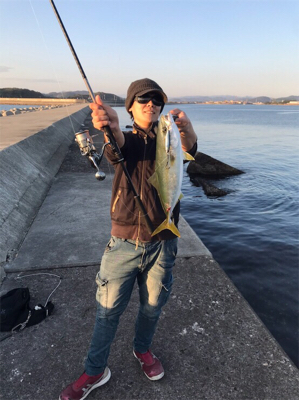 ハマチ!ヒイカ!!短時間で絶好釣!!