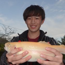 フィッシングレイクたかみや 釣果