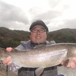フィッシングレイクたかみや 釣果