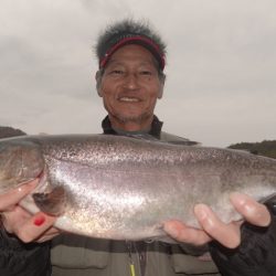 フィッシングレイクたかみや 釣果