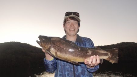 フィッシングレイクたかみや 釣果