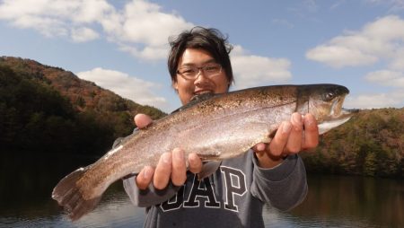 フィッシングレイクたかみや 釣果