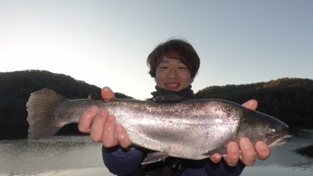 フィッシングレイクたかみや 釣果