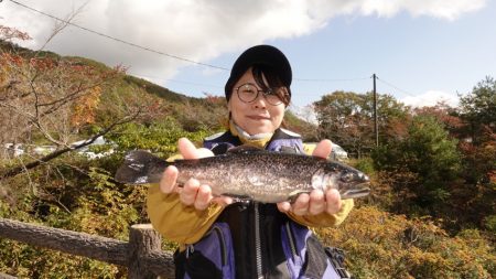 フィッシングレイクたかみや 釣果