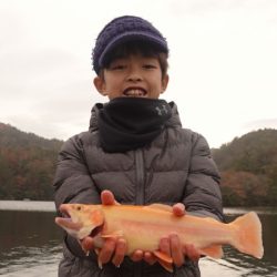 フィッシングレイクたかみや 釣果