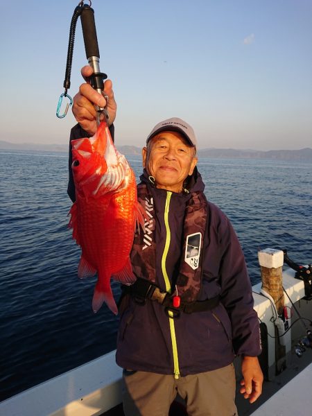 エンペラー 釣果