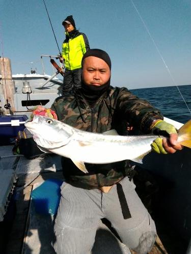 ファイヤードルフィン 釣果