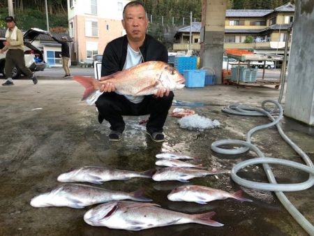 勇勝丸 釣果